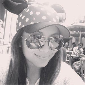 Meet your Posher, Vanessa